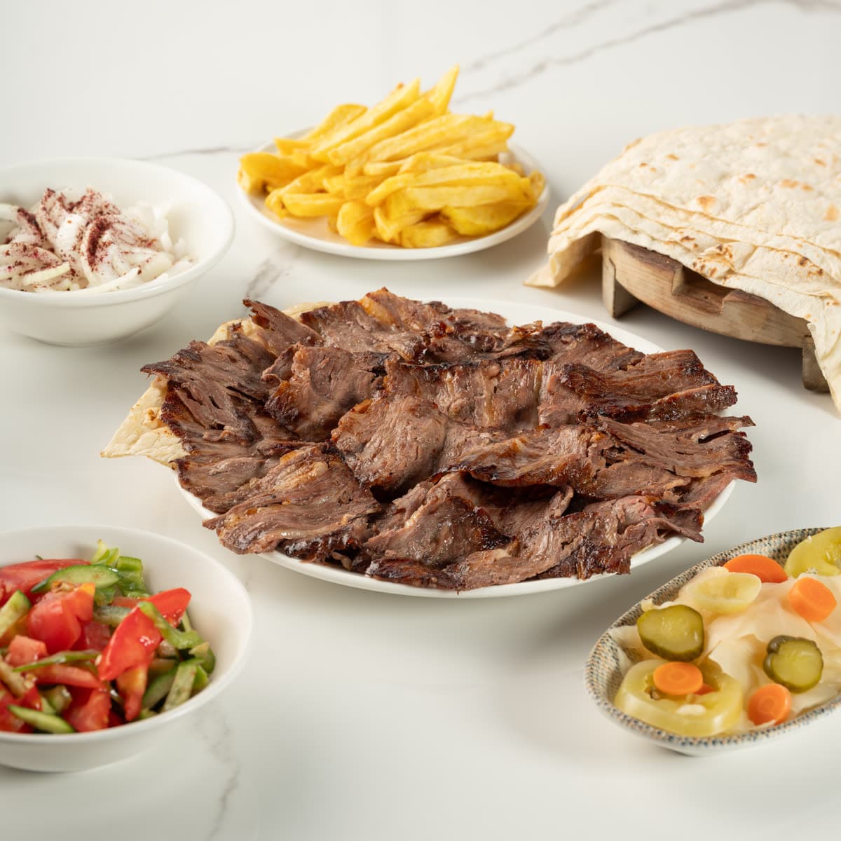 Odun ateşinde yaprak et döner porsiyonu
