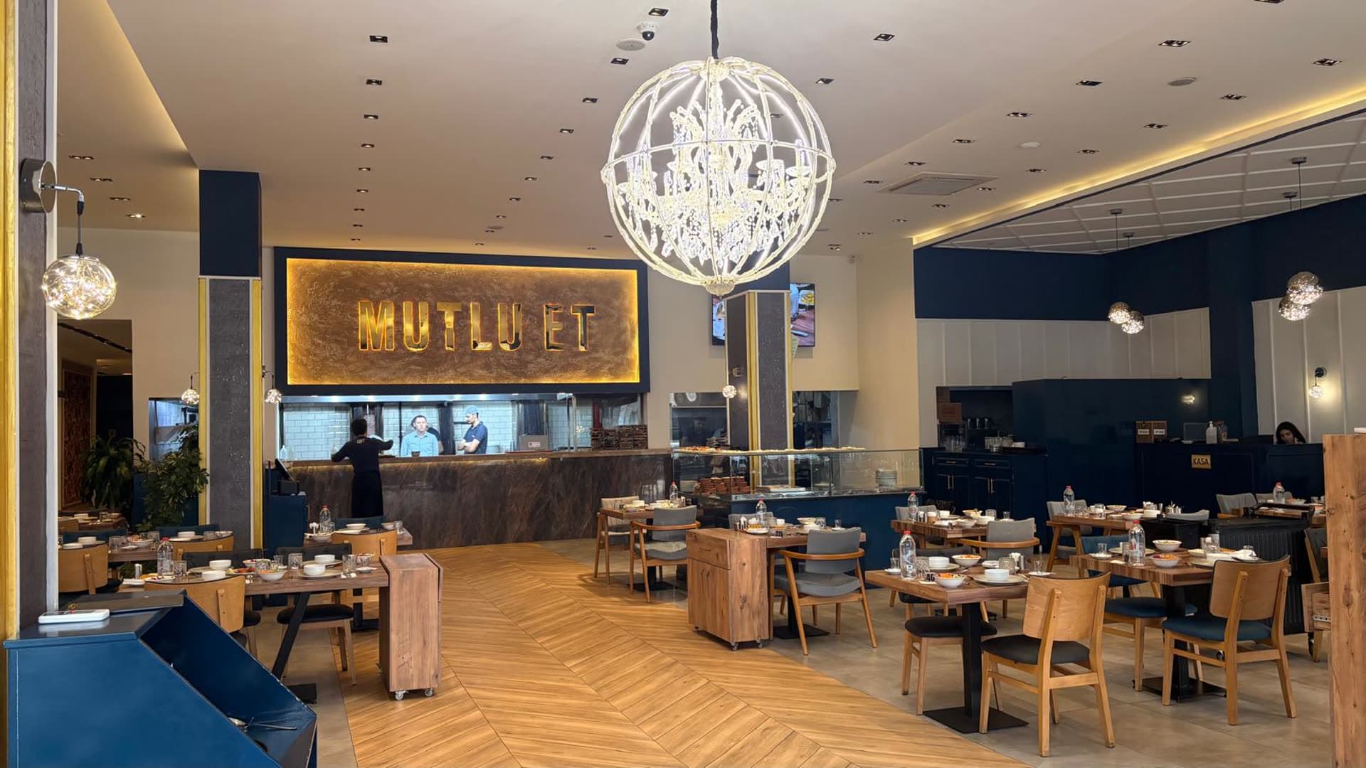 Mutlu Et ana salonu, Bursa Nilüfer Ataevler