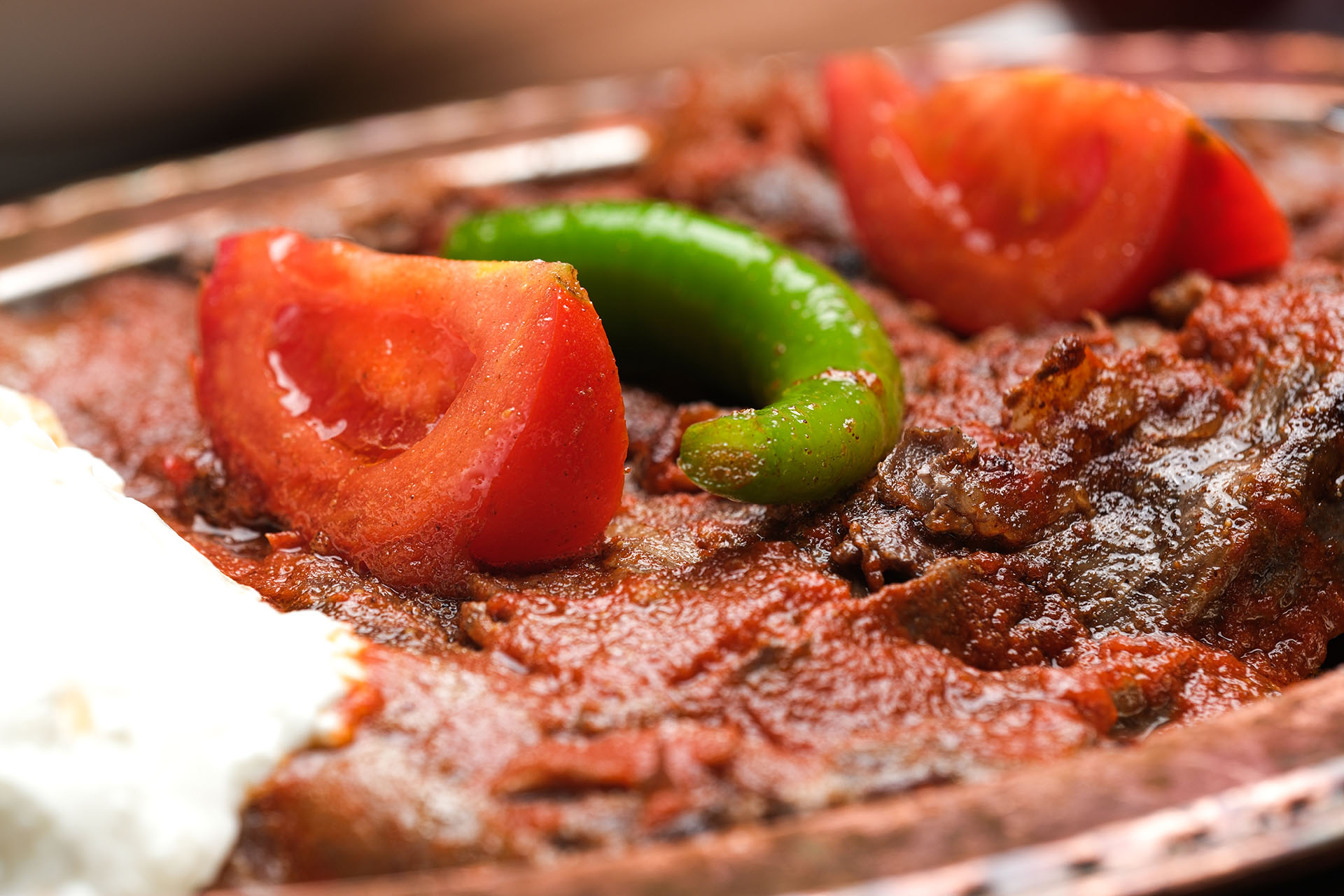 Bursa’da İskender Kebap Fiyatları: Mutlu Et'te Lezzetin Adresi
